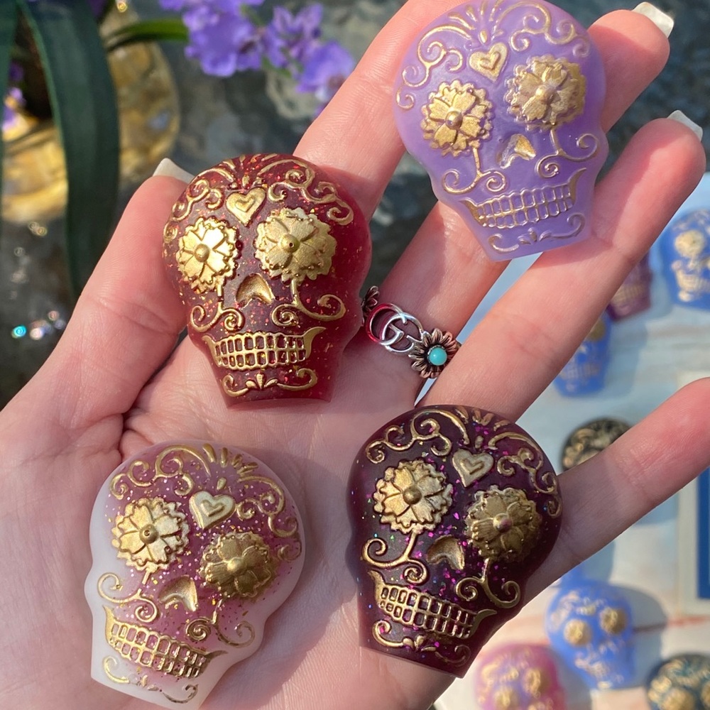 PACK OF 4 Magnets Sugar Skull Colorful Resin Art - Picture 8 of 15